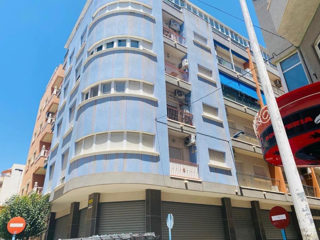 Nice And New Furnished Apartments In Torrevieja Centre Exterior photo